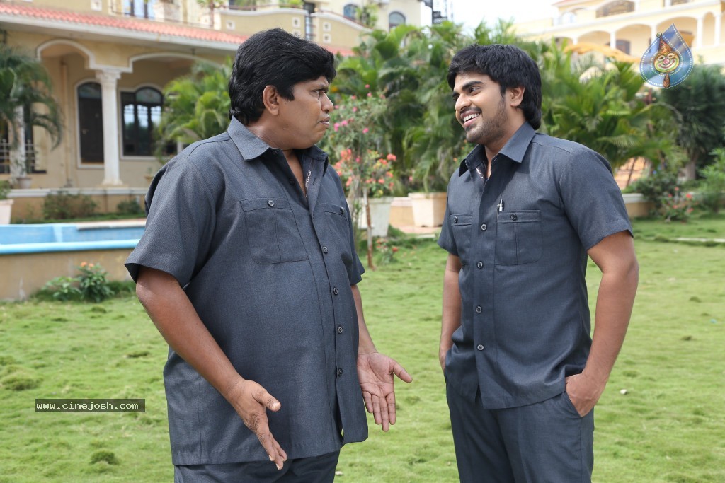 Galata Movie Hot Stills - 15 / 21 photos