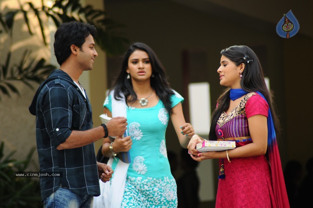 Gallo Telinattunde Movie New Pics - 23 / 34 photos