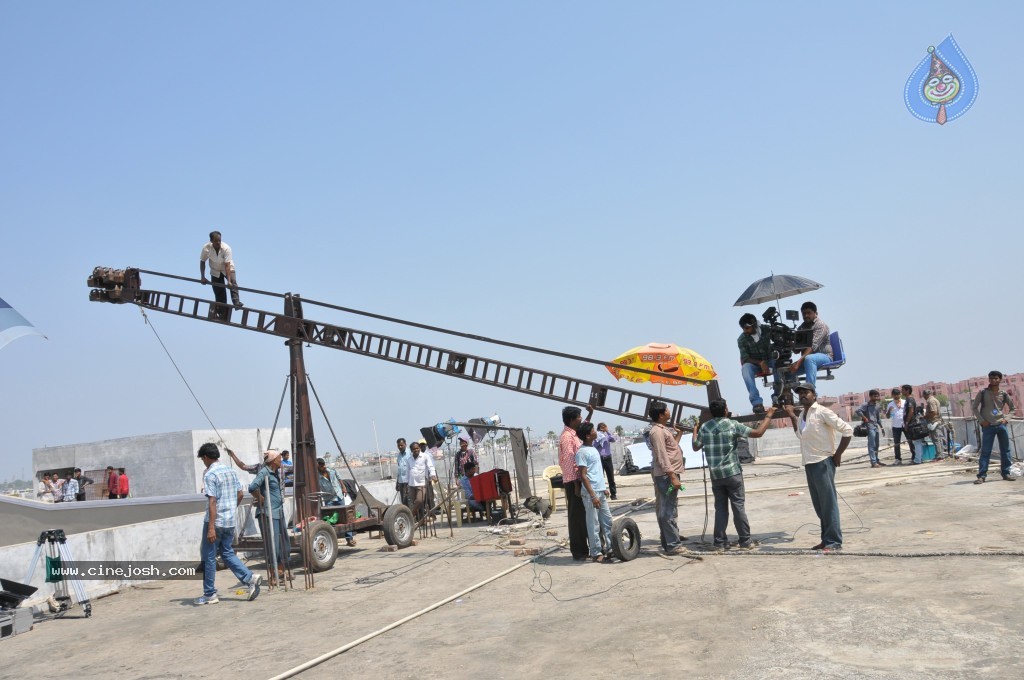 Gallo Telinattunde Movie Stills - 14 / 57 photos