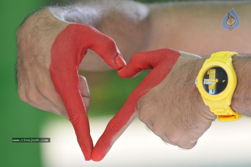 Gallo Telinattunde Movie Stills n Walls - 62 / 64 photos