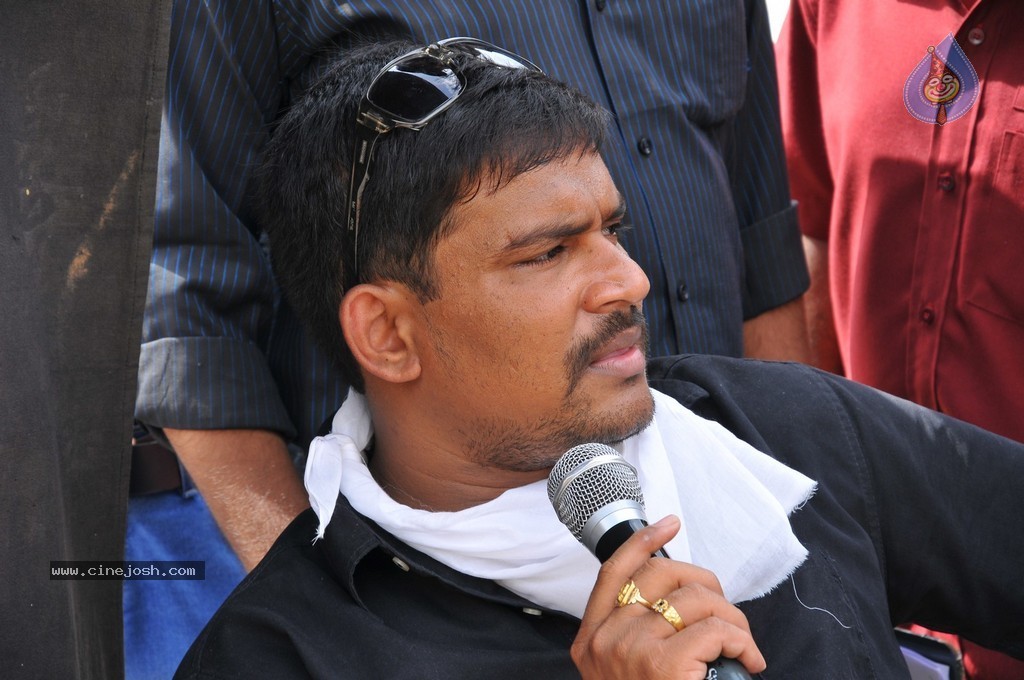 Gallo Telinattunde Posters n Stills - 20 / 22 photos