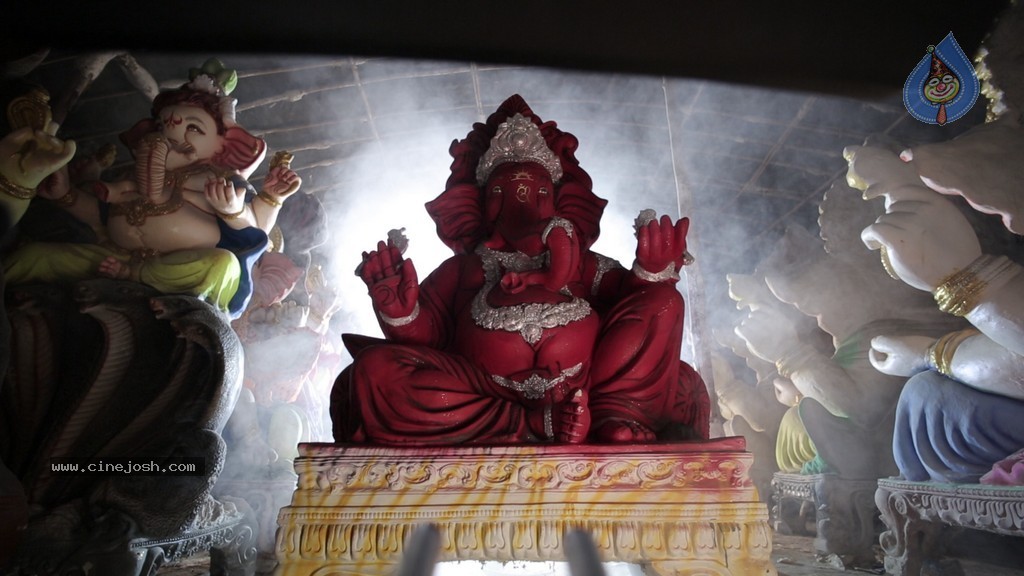 Ganapathi Bappa Moriya Stills n Walls - 36 / 40 photos