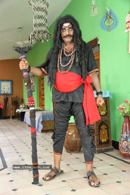 Gandikotalo Movie Stills - 70 / 129 photos