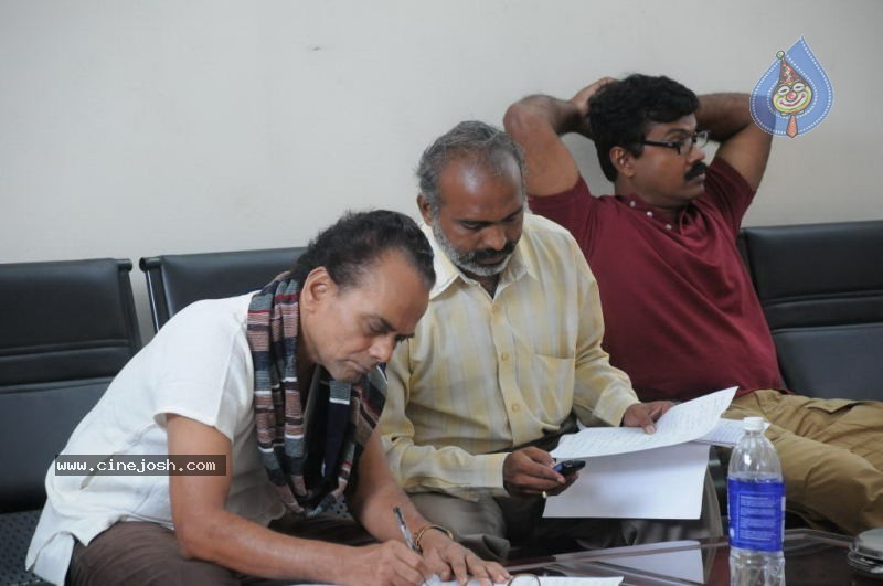 Ganga Putrulu Movie Stills - 14 / 44 photos