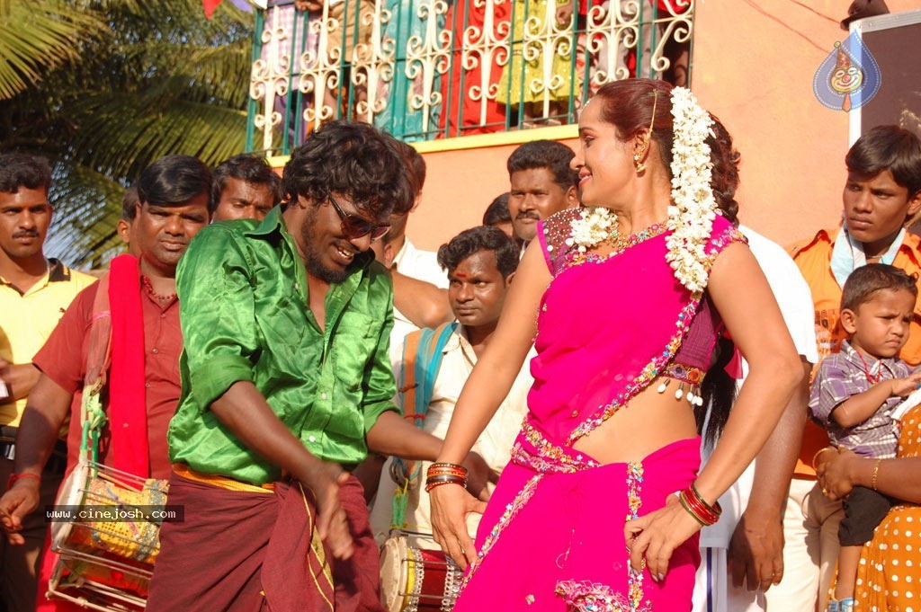 Ganja Koottam Tamil Movie Stills - 39 / 46 photos