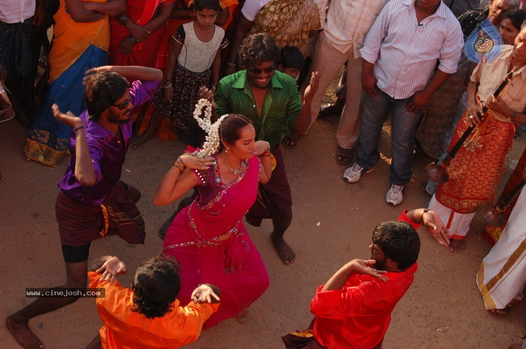 Ganja Koottam Tamil Movie Stills - 44 / 46 photos