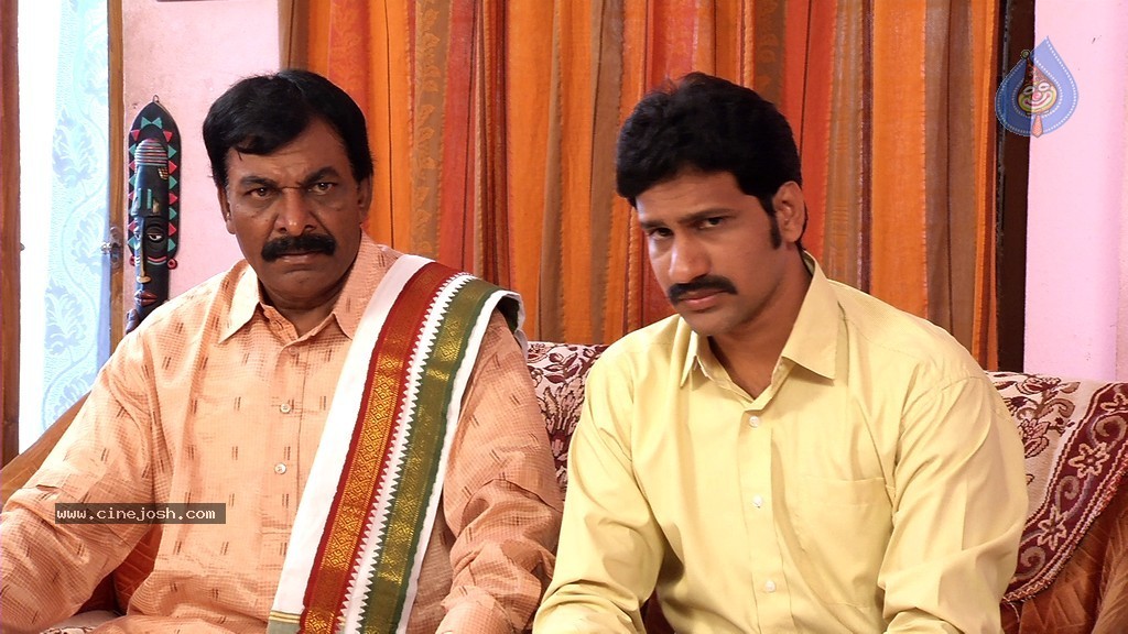 Gantala Bandi Movie Stills - 5 / 24 photos