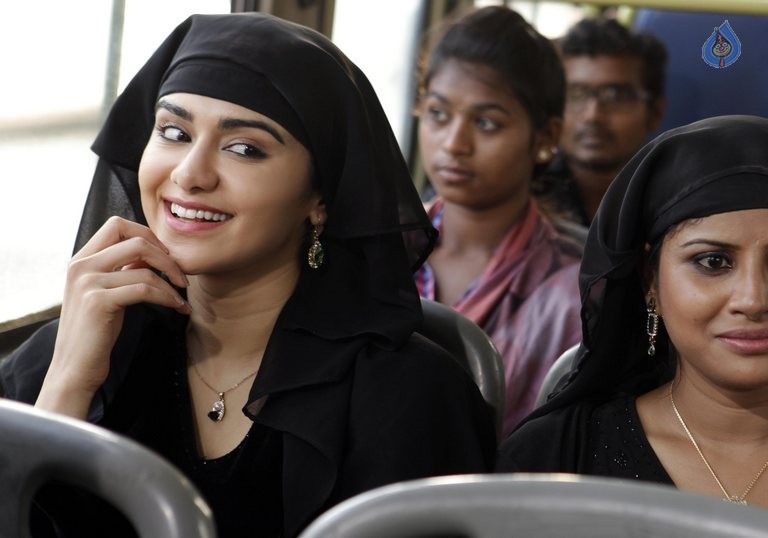 Garam Photos and Posters - 5 / 9 photos