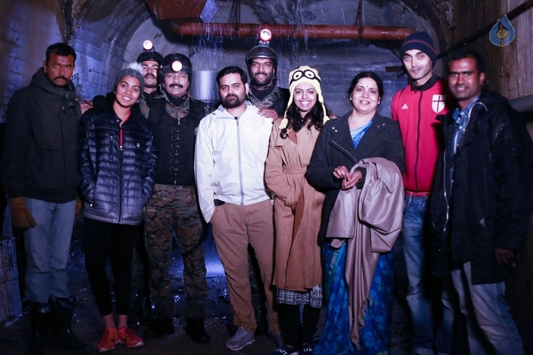 Garuda Vega Movie Working Stills - 5 / 5 photos