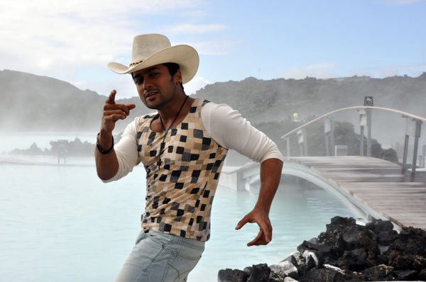 Ghatikudu - Suriya - Nayanatara - 9 / 44 photos