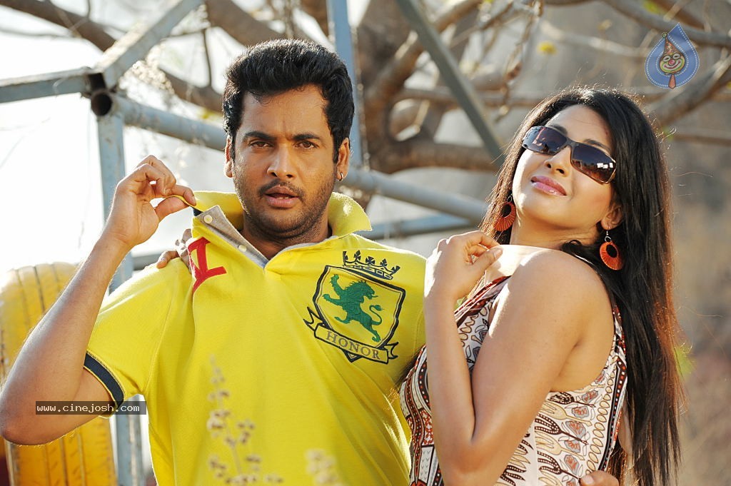 Gola Gola Movie New Stills - 5 / 6 photos