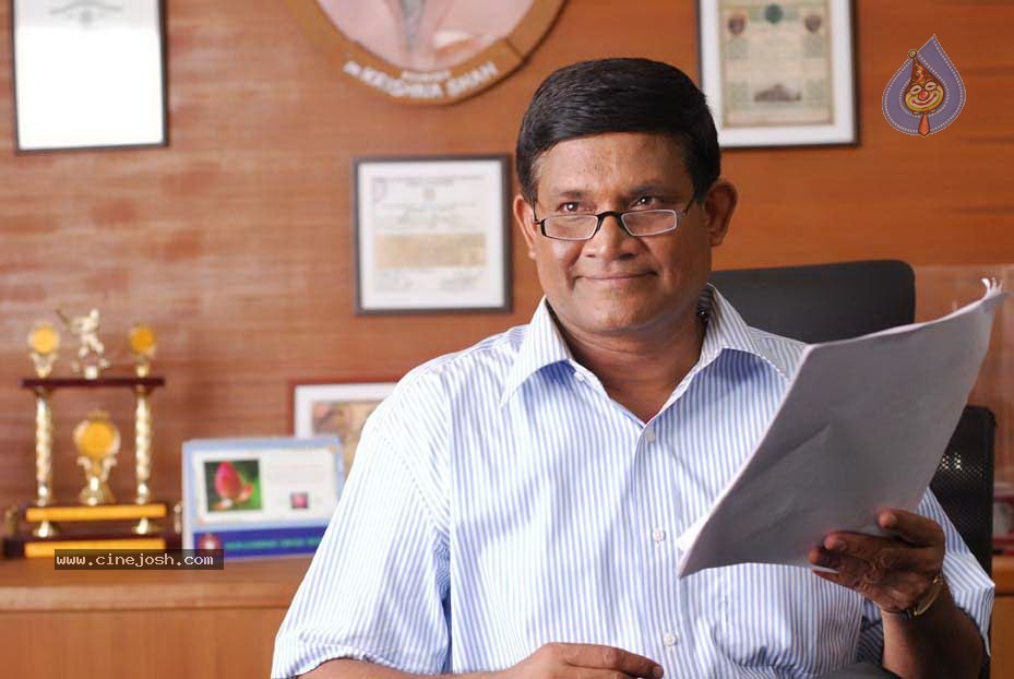 Golconda High School Movie Stills - 15 / 77 photos