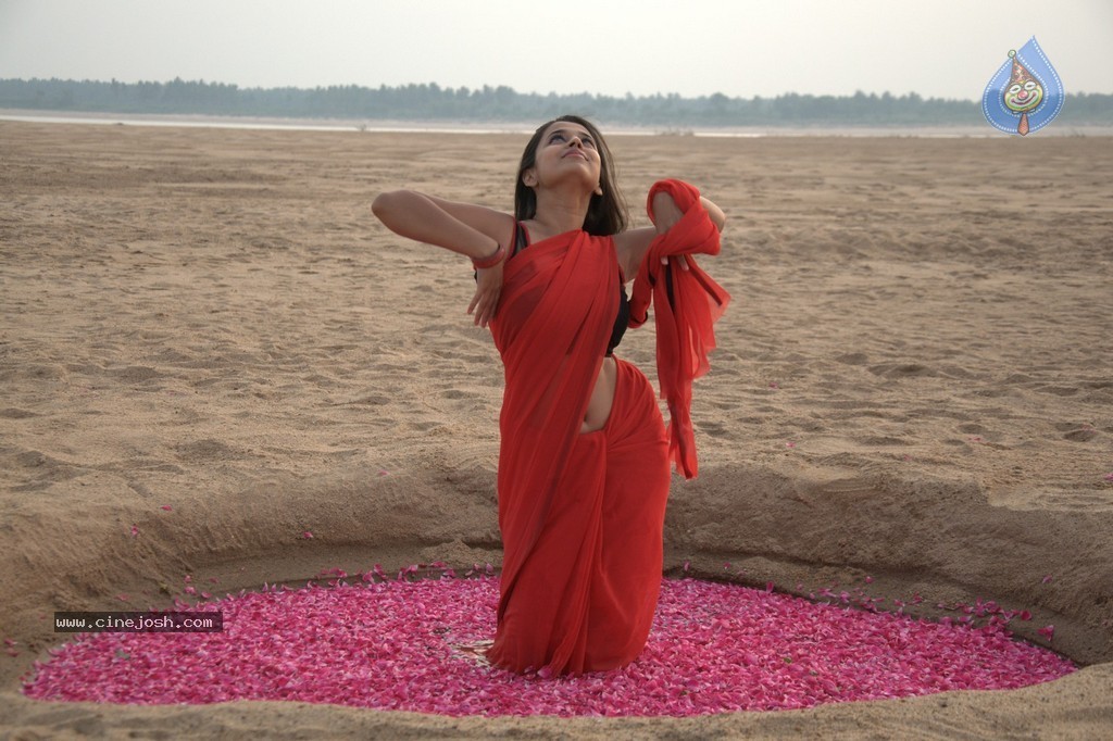 Golden Chance Movie Stills and Walls - 125 / 251 photos