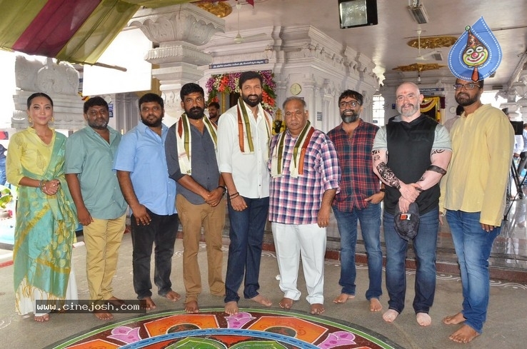 GopiChand New Film Opening Pics - 5 / 20 photos