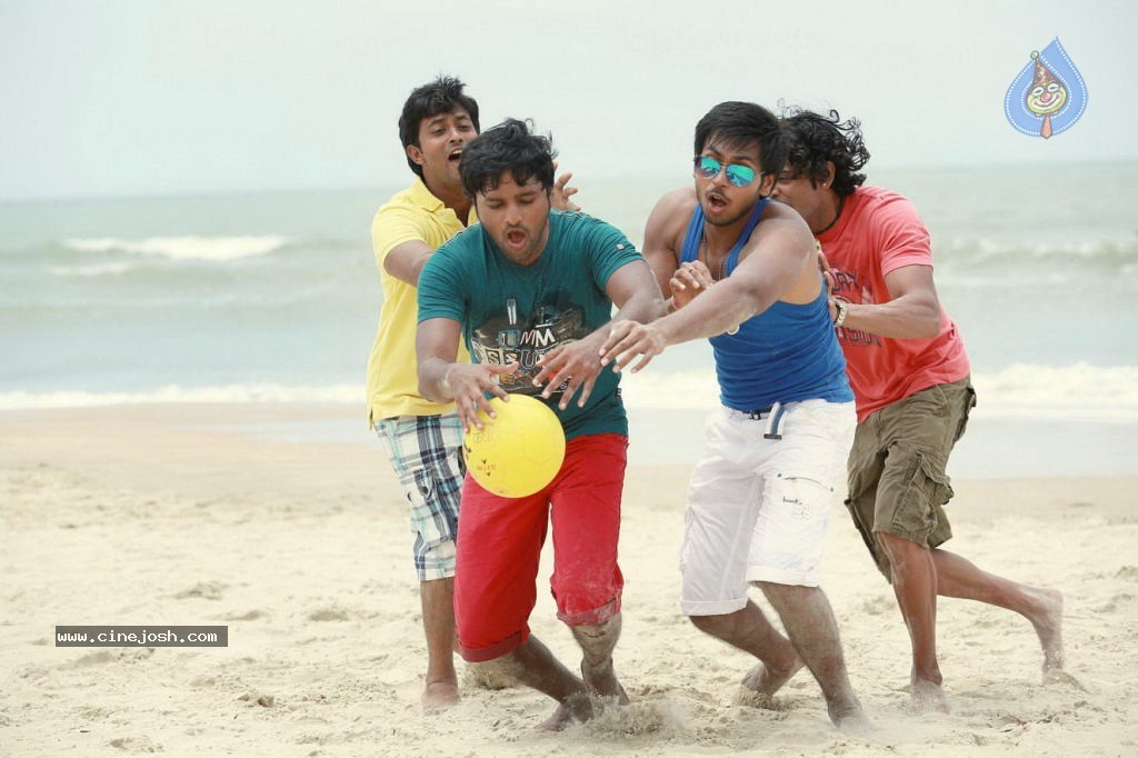 Green Signal Movie New Stills - 17 / 19 photos