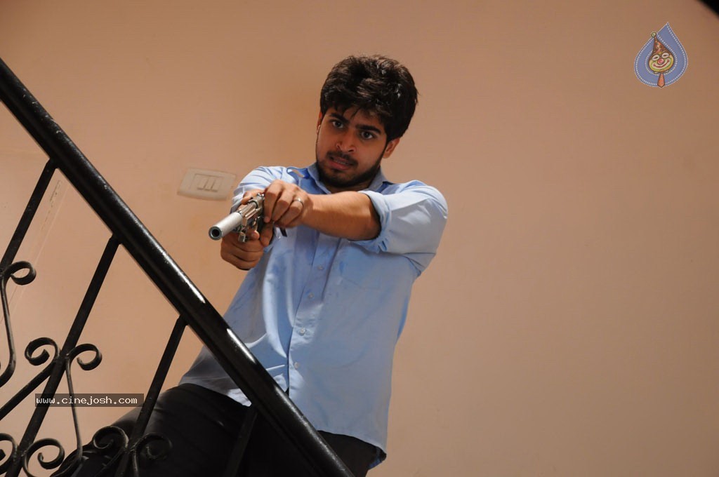 Guest Tamil Movie Stills - 1 / 8 photos