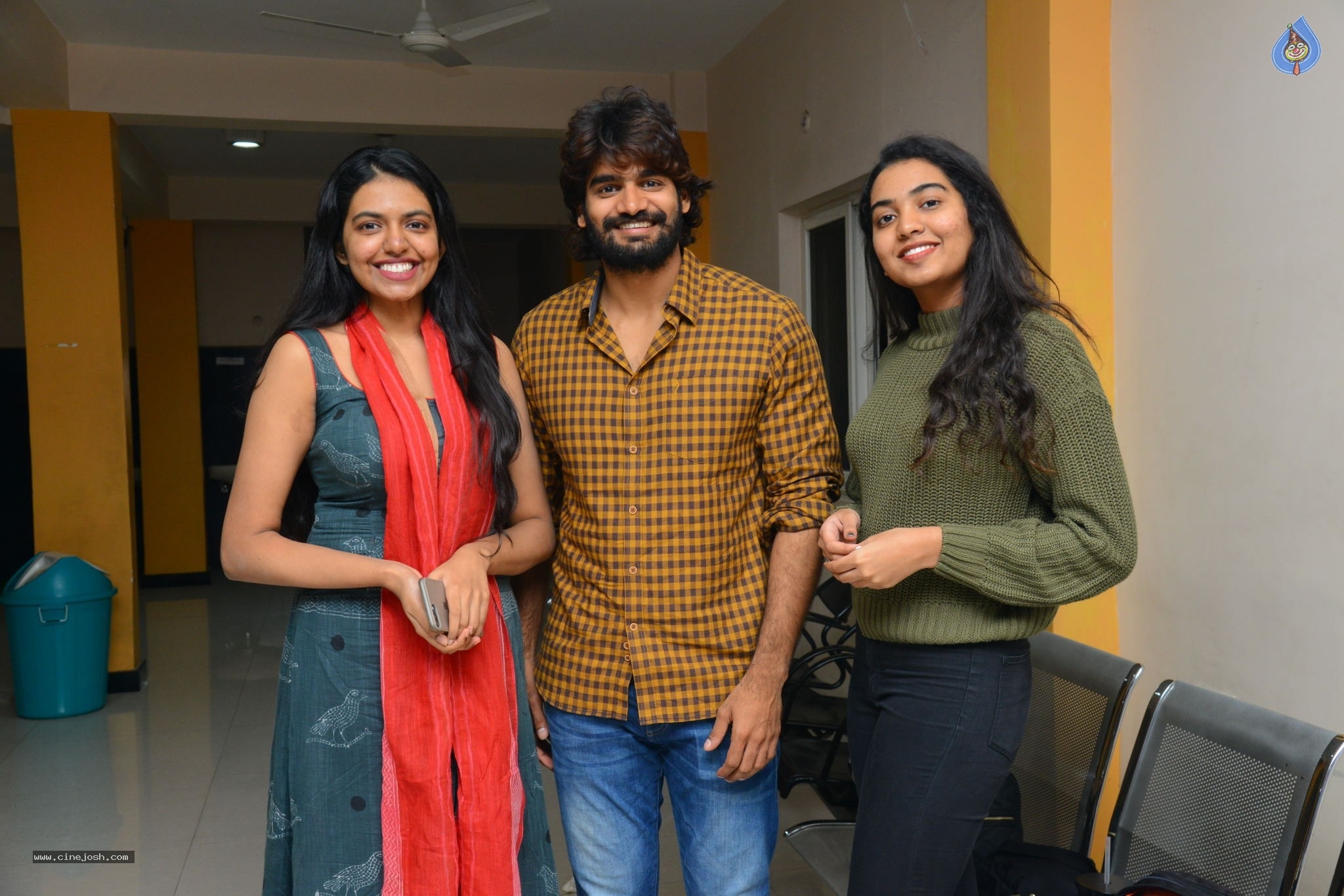 Guna 369 Celebrity Show Photos - 5 / 19 photos