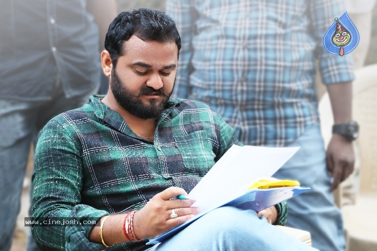 Guna 369 Movie Working Stills - 16 / 18 photos