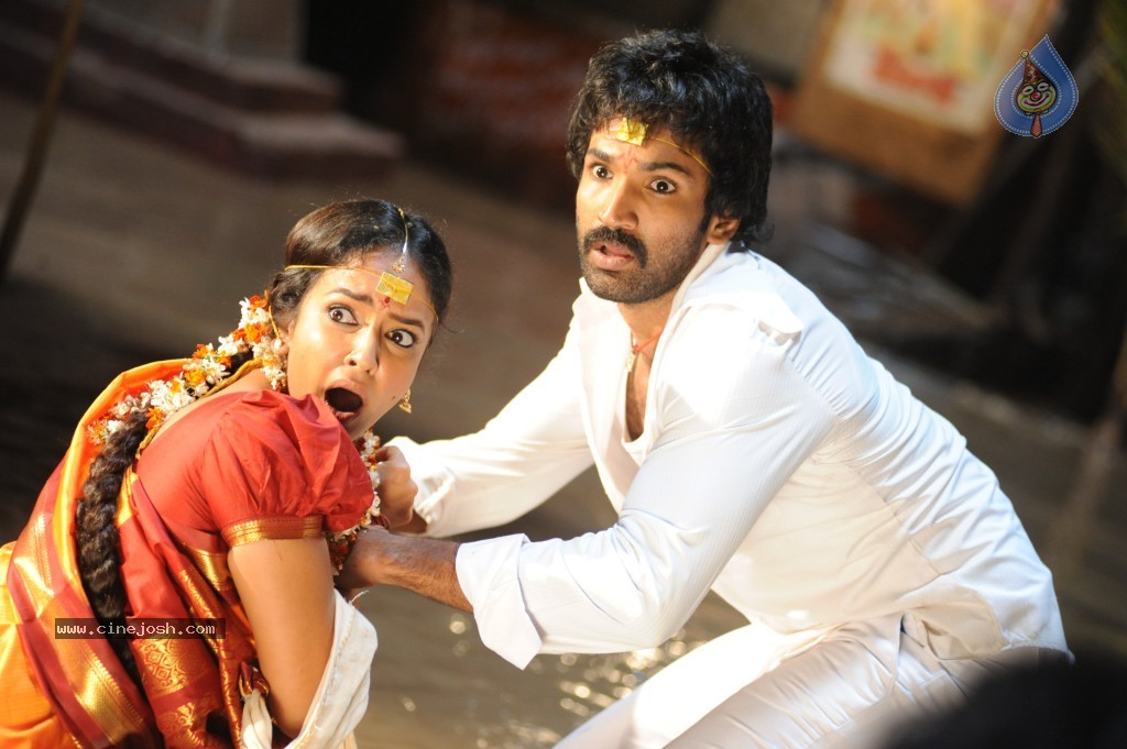 Gundello Godari Movie New Stills - 39 / 42 photos