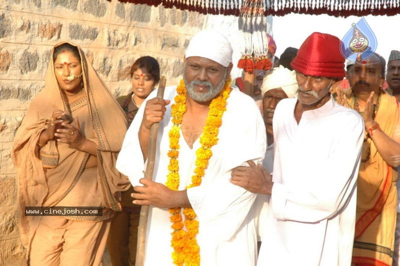 Guruvaaram Movie Stills - 27 / 41 photos