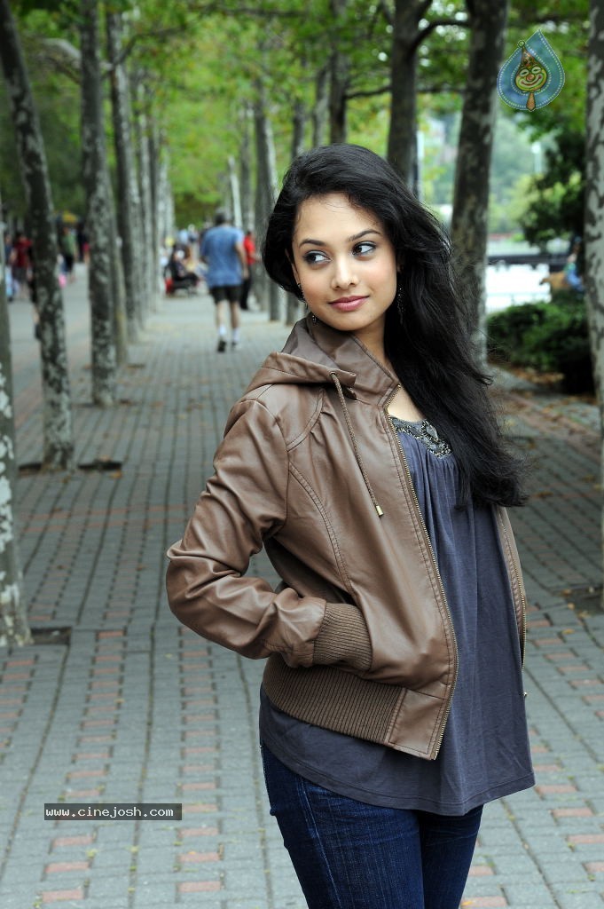 Hang Up Movie Stills - 6 / 11 photos