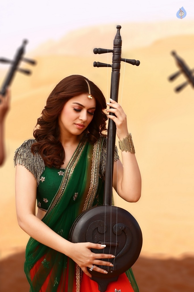 Hansika as Spoorthi in Gautham Nanda - 2 / 2 photos