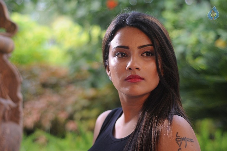 Happy Birthday Movie Photos - 13 / 51 photos