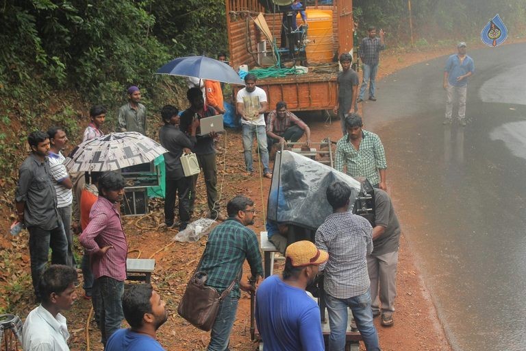 Hora Hori Photos and Posters - 7 / 27 photos