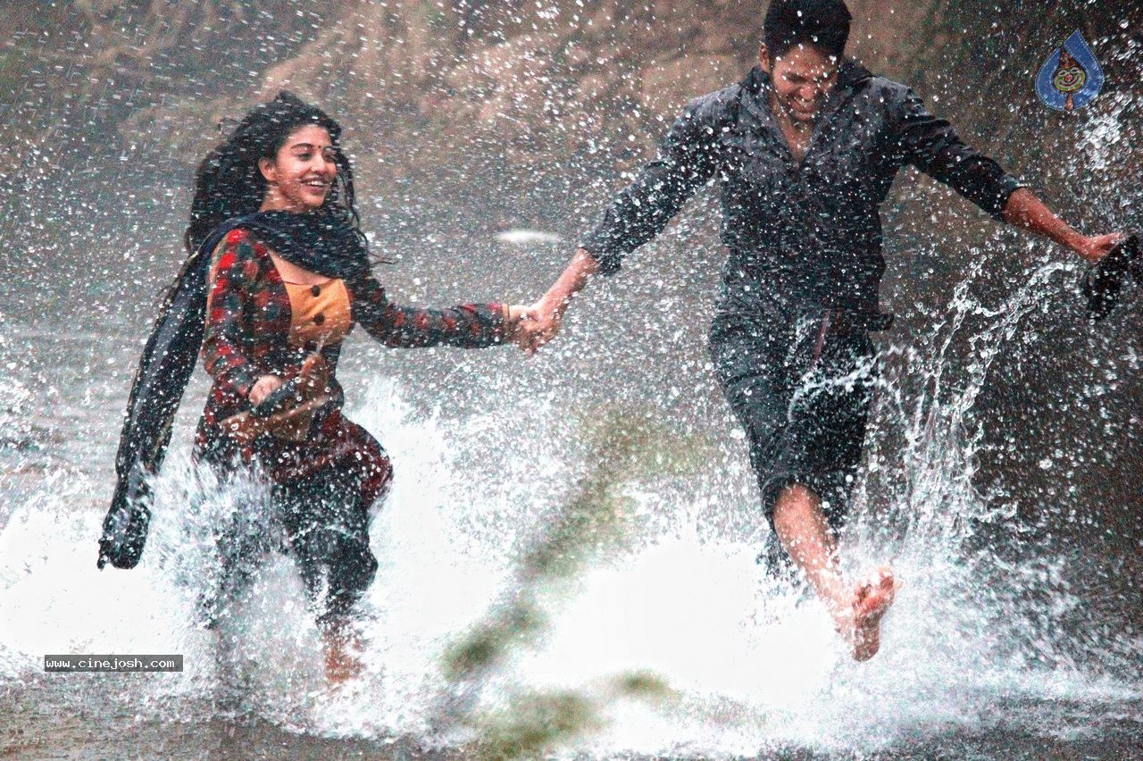 Horahori Movie Stills - 10 / 11 photos