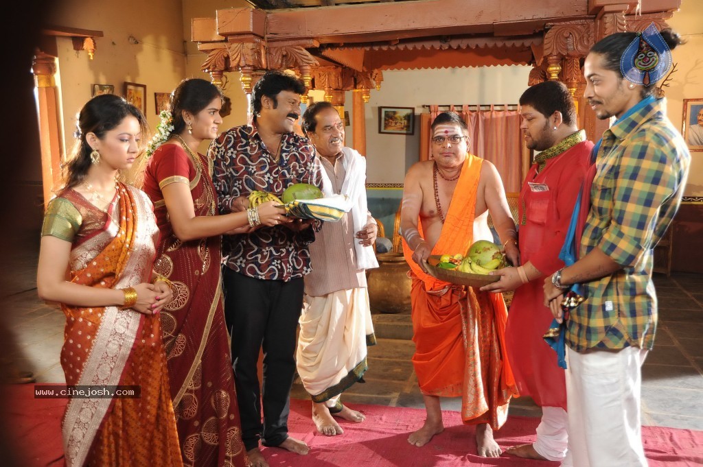 Hostal Days Movie New Stills - 5 / 10 photos