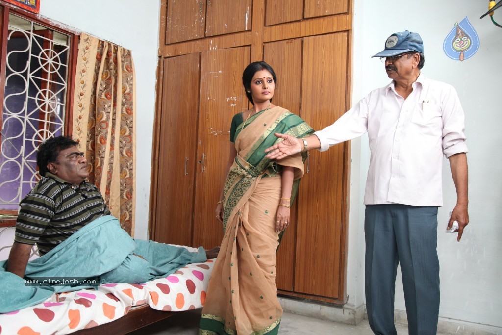 Hostel Days Movie Hot Stills - 54 / 92 photos