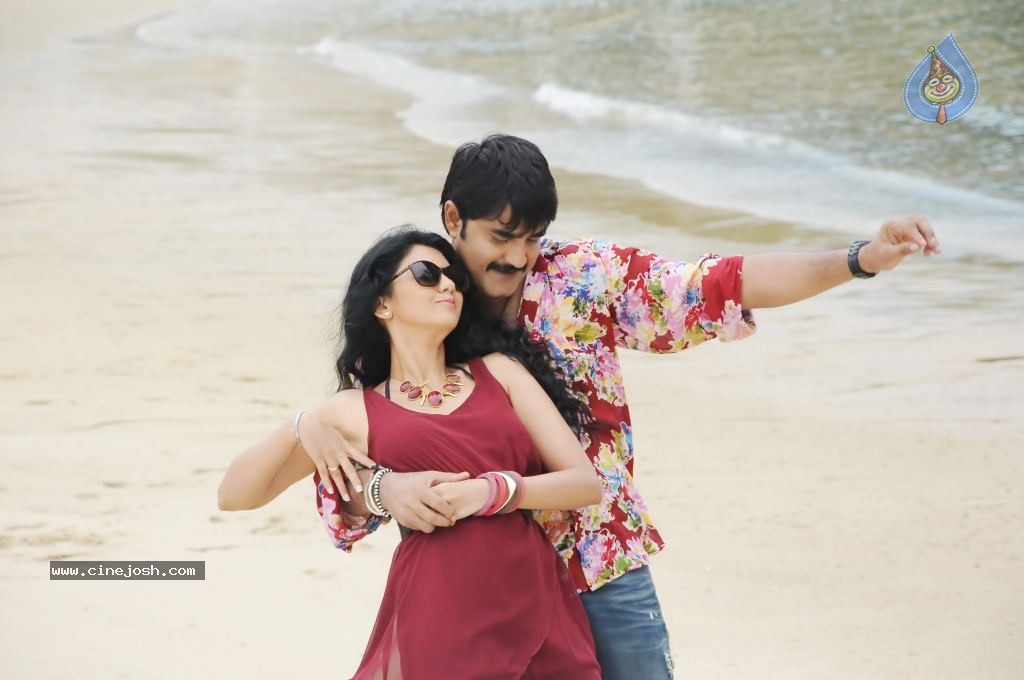 Hunter Movie Stills - 11 / 26 photos