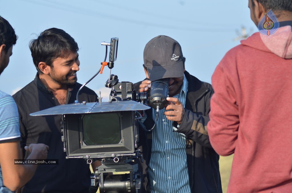 Hyderabad Love Story Working stills - 48 / 48 photos