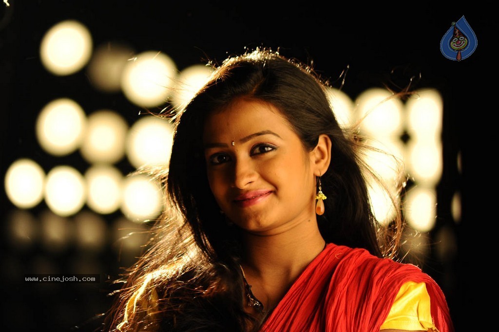 I am in Love Movie New Stills - 47 / 56 photos