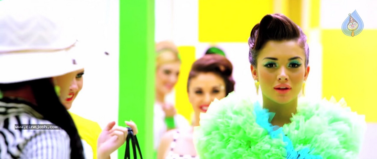 I Movie New Stills - 6 / 24 photos