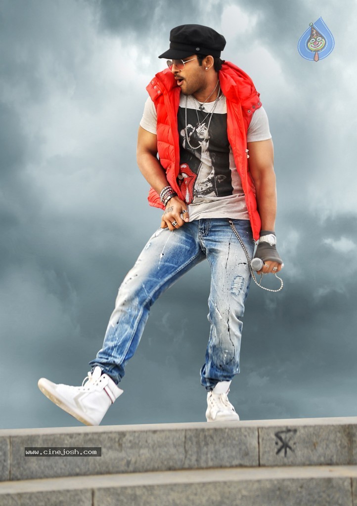 Iddarammayilatho Latest Photos - 12 / 20 photos