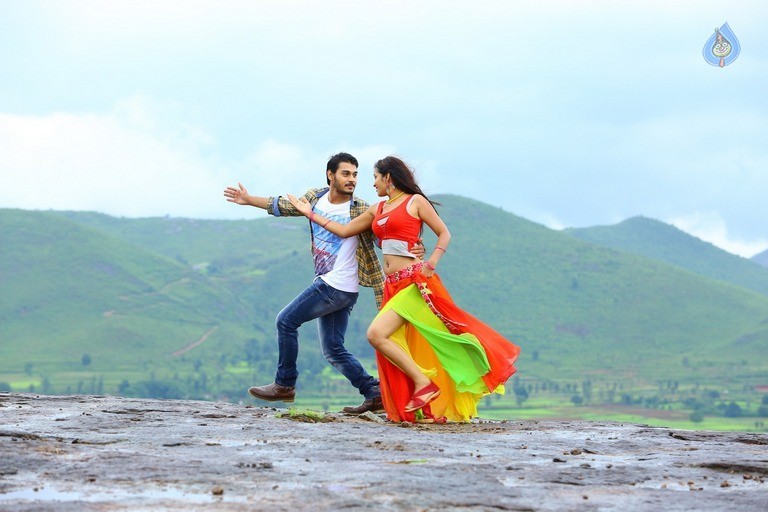 Iddari Madhya 18 Movie Stills - 44 / 46 photos