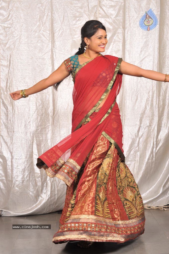 Iddarilo Modalaindi Movie Stills - 54 / 56 photos