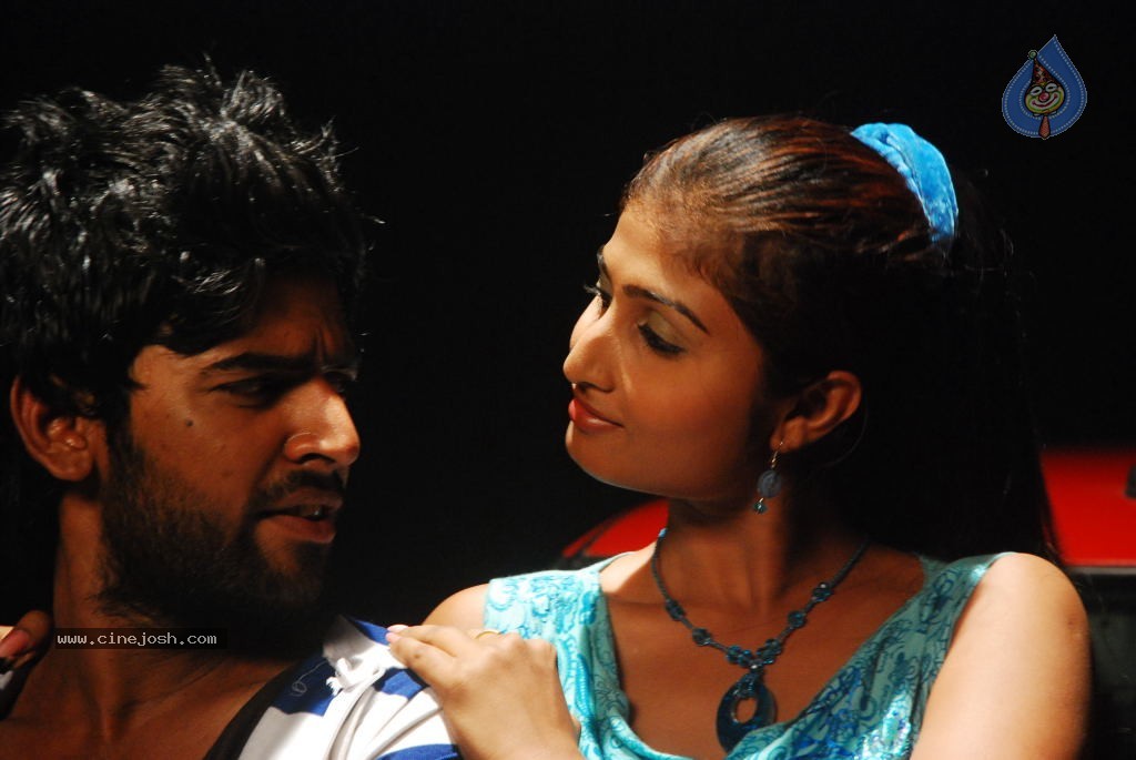Ide Charutho Dating New Stills - 19 / 50 photos
