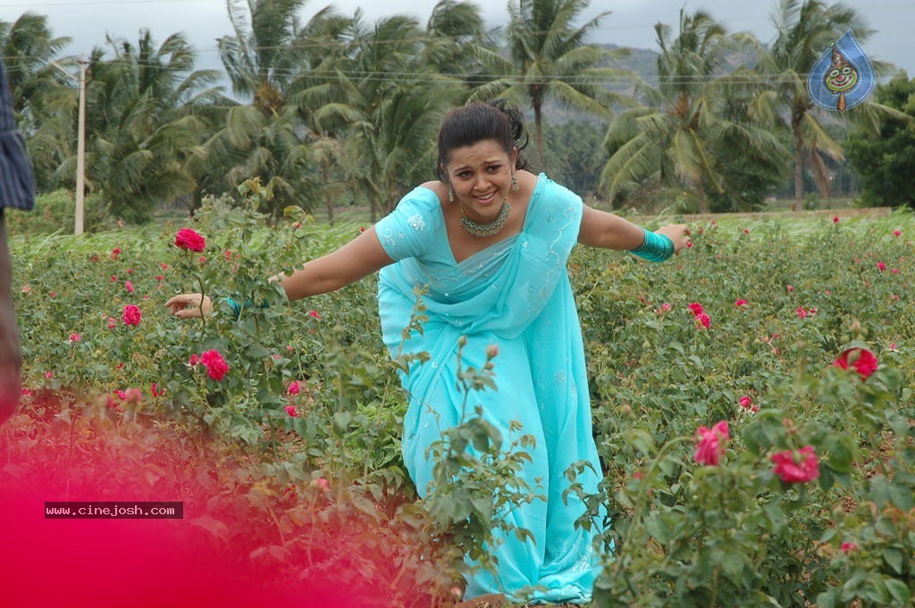 Idhayam Thiraiarangam Tamil Movie Stills - 16 / 74 photos