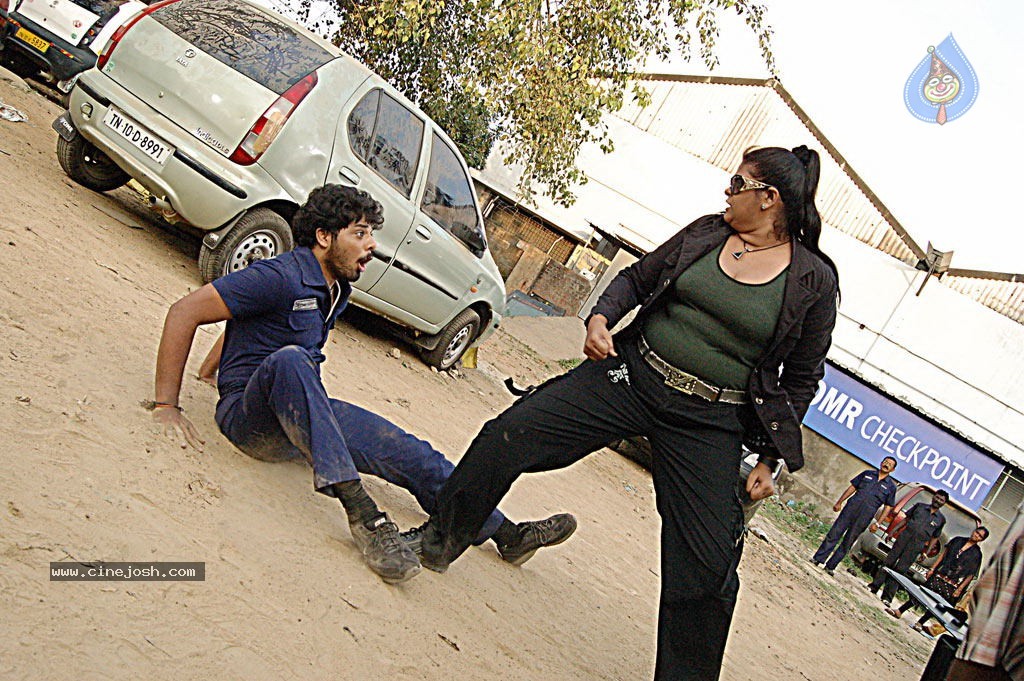 Idhayam Thiraiarangam Tamil Movie Stills - 49 / 74 photos