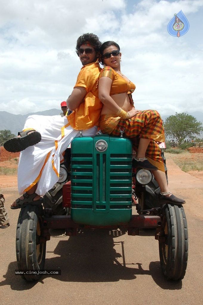 Idhayam Thiraiarangam Tamil Movie Stills - 62 / 74 photos