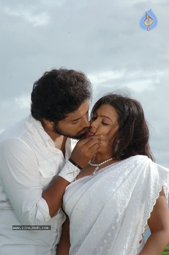 Idhayam Thiraiarangam Tamil Movie Stills - 74 / 74 photos