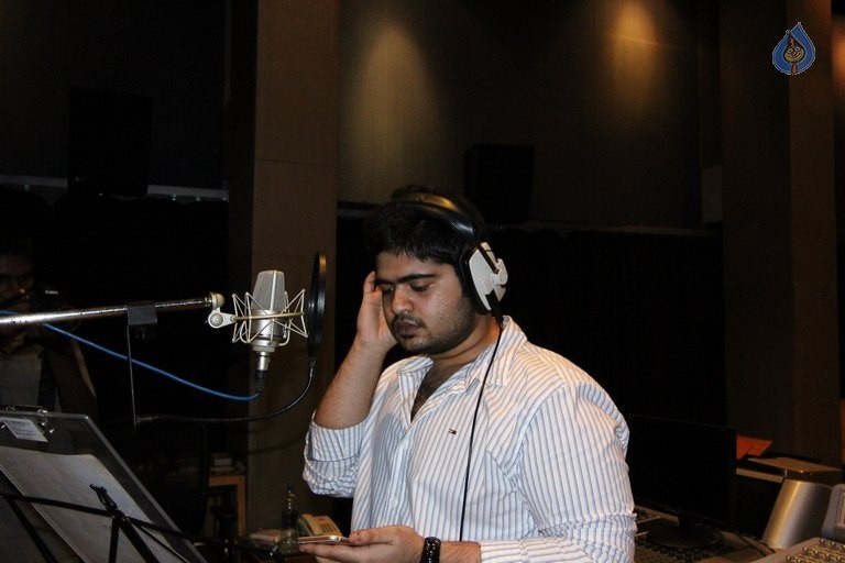 Idhu Namma Aalu Tamil Film Photos - 24 / 26 photos