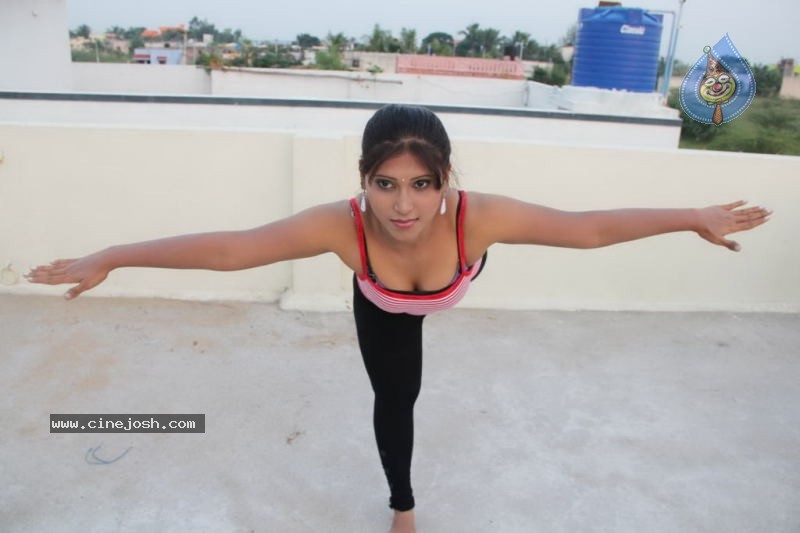 Ilasugal Tamil Movie Stills - 10 / 10 photos