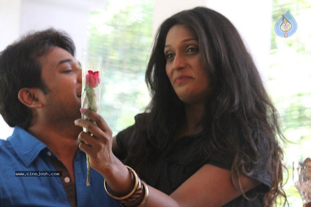 Inka Emi Anukoledu Movie Gallery - 25 / 53 photos