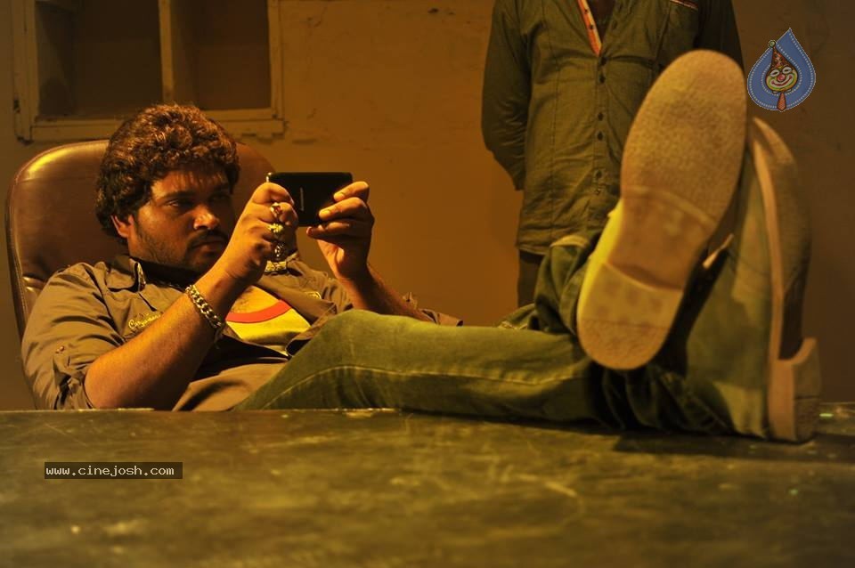 Intelligent Idiots Movie Hot Stills - 35 / 38 photos