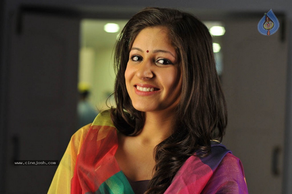 Intelligent Idiots Movie Stills n Walls - 41 / 73 photos