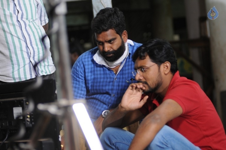 Inthalo Ennenni Vinthalo Movie Photos - 29 / 39 photos