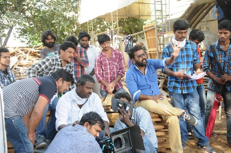 Inthalo Ennenni Vinthalo Movie Photos - 37 / 39 photos